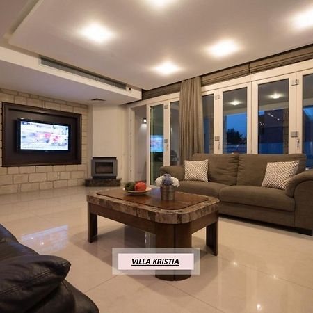 Villa Kristia Paphos Exteriör bild