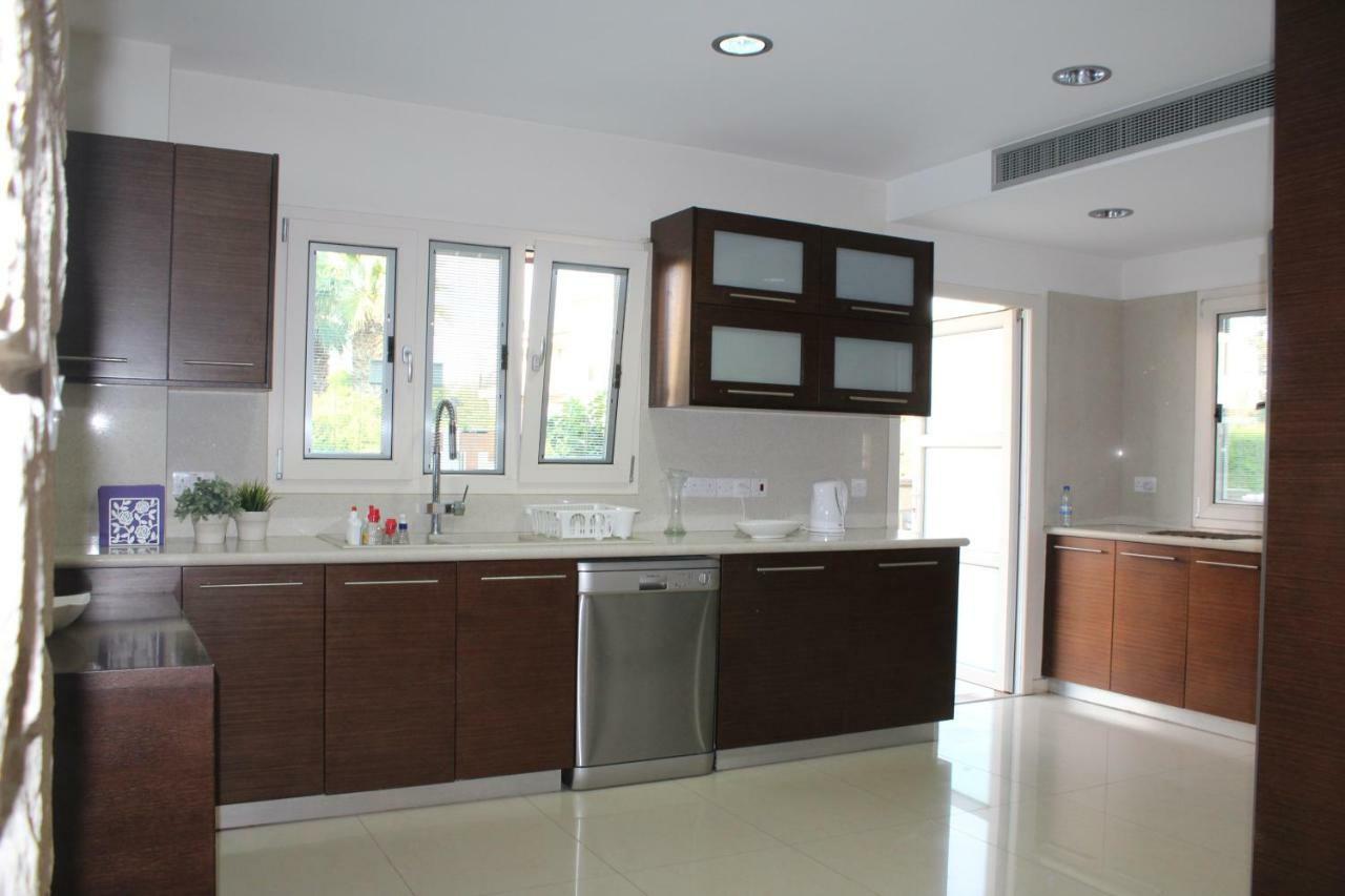 Villa Kristia Paphos Exteriör bild