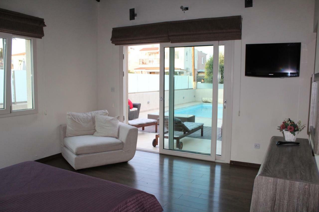 Villa Kristia Paphos Exteriör bild