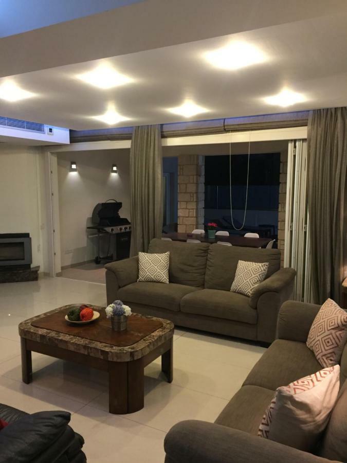 Villa Kristia Paphos Exteriör bild